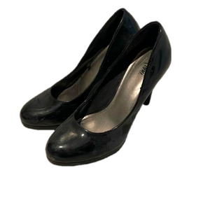 Black heel